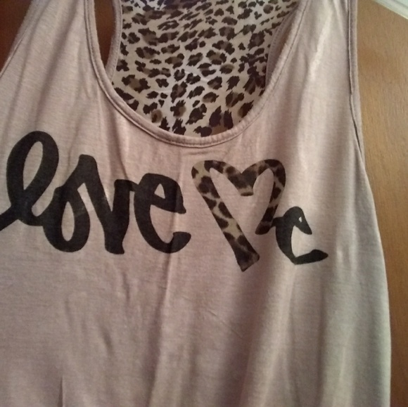 *Final Sell Price* Rainbow Tank Top - Picture 4 of 5